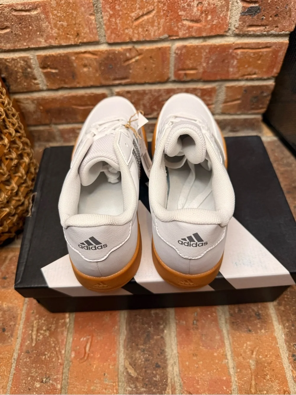 Adidas Breaknet 2.0 K Kids Sneakers White Gray Gum Sole Size 4 Youth NIB